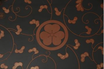 中古　輪島塗り　全体に施された蒔絵の美しい文机(ローテーブル、デスク、座机、座卓)(R-057440)
