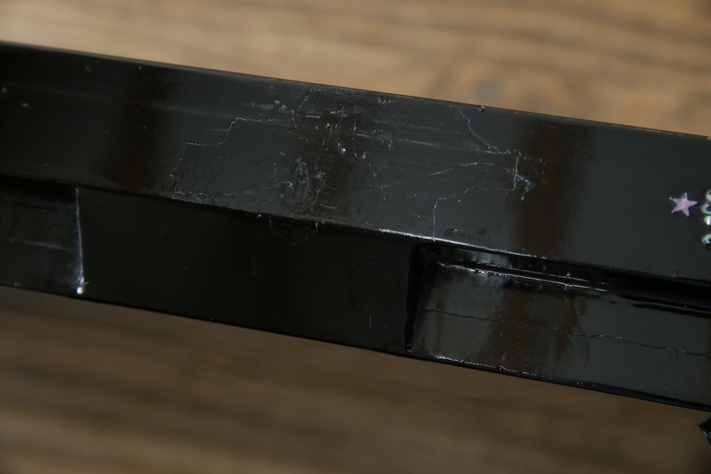 中古　韓国民芸家具　華やかな螺鈿細工が美しいセンターテーブル(座卓、ローテーブル)(R-057441)