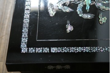 中古　韓国民芸家具　華やかな螺鈿細工が美しいセンターテーブル(座卓、ローテーブル)(R-057441)