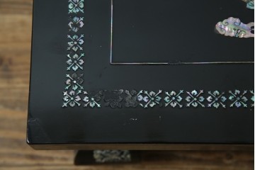 中古　韓国民芸家具　華やかな螺鈿細工が美しいセンターテーブル(座卓、ローテーブル)(R-057441)