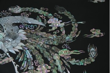 中古　韓国民芸家具　華やかな螺鈿細工が美しいセンターテーブル(座卓、ローテーブル)(R-057441)