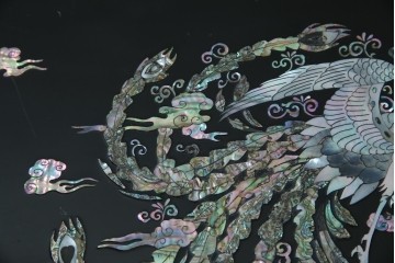 中古　韓国民芸家具　華やかな螺鈿細工が美しいセンターテーブル(座卓、ローテーブル)(R-057441)