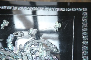 中古　韓国民芸家具　華やかな螺鈿細工が美しいセンターテーブル(座卓、ローテーブル)(R-057441)