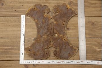 アンティーク雑貨　大黒天のデザインが縁起の良い蔵戸の錠前金具(ディスプレイ雑貨、蔵戸パーツ、七福神)(R-057446)