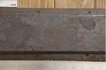 アンティーク雑貨　当時の雰囲気が味わえる蔵戸の裏側の金具(ディスプレイ雑貨、蔵戸パーツ)(R-057447)