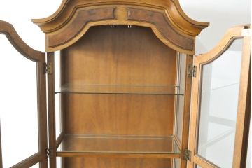 中古　美品　DREXEL HERITAGE(ドレクセルヘリテイジ)　品のある佇まいが魅力的なキュリオケース(定価約62万円)(飾り棚、ガラスショーケース、キャビネット、陳列棚)(R-057450)