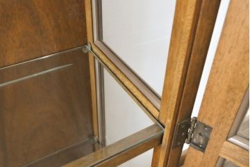中古　美品　DREXEL HERITAGE(ドレクセルヘリテイジ)　品のある佇まいが魅力的なキュリオケース(定価約62万円)(飾り棚、ガラスショーケース、キャビネット、陳列棚)(R-057450)