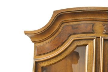 中古　美品　DREXEL HERITAGE(ドレクセルヘリテイジ)　品のある佇まいが魅力的なキュリオケース(定価約62万円)(飾り棚、ガラスショーケース、キャビネット、陳列棚)(R-057450)