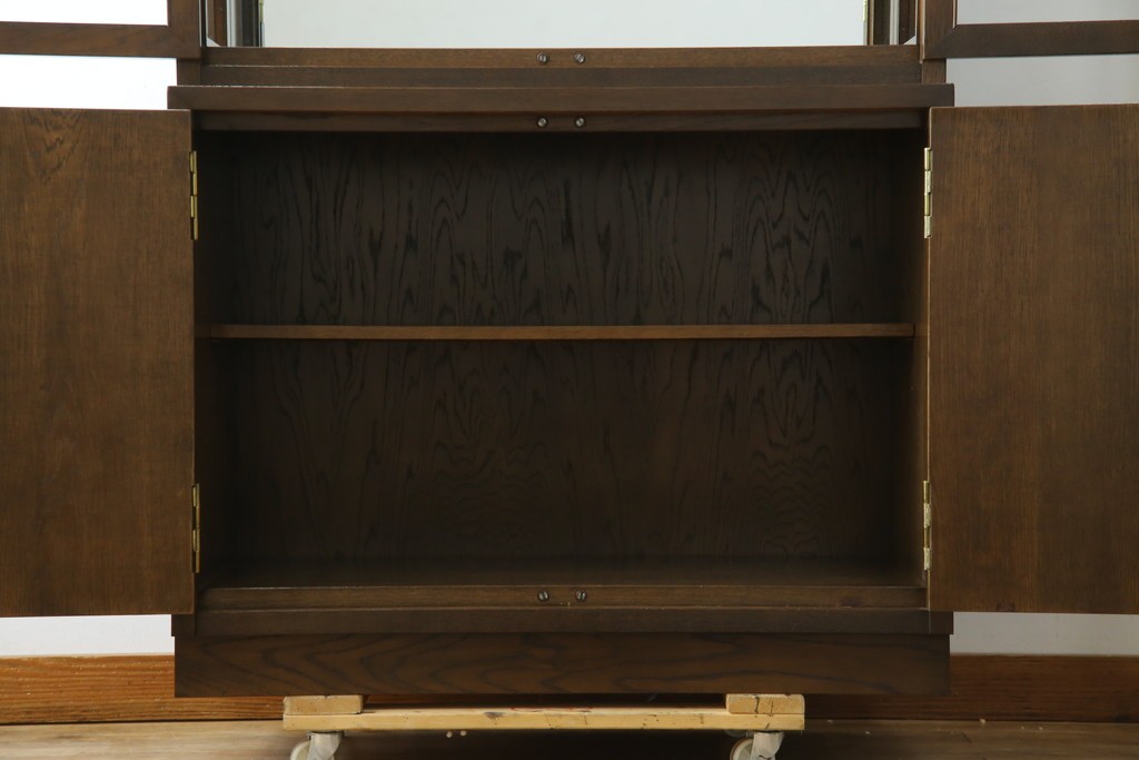 中古　カリモク家具(karimoku)　domani(ドマーニ)　Morganton(モーガントン)　ディスプレイ什器におすすめ!ヒッコリーブラウンのガラスキャビネット　定価約70万円　(R-057451)