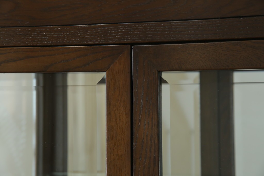 中古　カリモク家具(karimoku)　domani(ドマーニ)　Morganton(モーガントン)　ディスプレイ什器におすすめ!ヒッコリーブラウンのガラスキャビネット　定価約70万円　(R-057451)