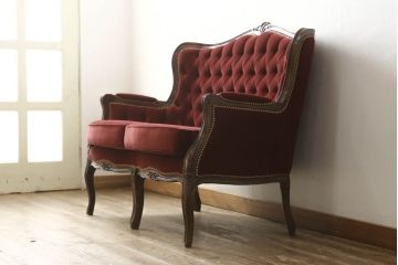 中古　美品　イタリア家具　彫刻の素晴らしいクラシカルな2人掛けソファ(定価約60万円)(二人掛け、2P)(R-057468)