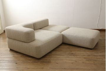 中古　超美品　FRITZ HANSEN(フリッツハンセン)　シンプルモダンなデザインが魅力的なアルファベットソファ(定価約83万円)(2人掛けソファ、2P)(R-057477)