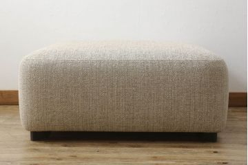 中古　超美品　FRITZ HANSEN(フリッツハンセン)　シンプルモダンなデザインが魅力的なアルファベットソファ(定価約83万円)(2人掛けソファ、2P)(R-057477)