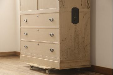 中古　国産　手造り家具　シンプルで取り入れやすい総桐箪笥(並厚、桐たんす、着物箪笥、和タンス、衣装箪笥、引き出し)(R-057478)