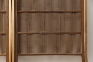 アンティーク建具　上質な和を演出してくれる格子戸リメイク衝立て(パーテーション、つい立て)(R-057482)