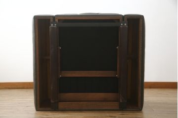 中古　美品　デセデ(de Sede)　グレー色　本革レザー　シンプルモダンなフォルムが格好良い1人掛けレザーソファ(定価約60万円)(アームチェア、一人掛けソファ)(R-057489)