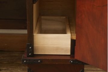中古　美品　岩谷堂箪笥　和モダンな雰囲気が魅力的なドレッサー+チェアセット(定価約50万円)(鏡台)(R-057492)