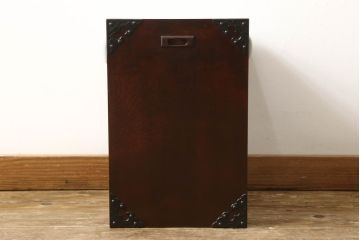 中古　美品　岩谷堂箪笥　和モダンな雰囲気が魅力的なドレッサー+チェアセット(定価約50万円)(鏡台)(R-057492)