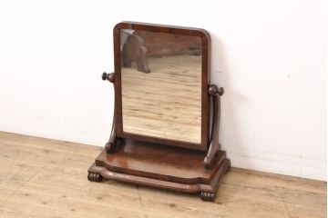 イギリスアンティーク　マホガニー材　丸みを帯びたフォルムがかわいらしい鏡(卓上ミラー)(R-057497)