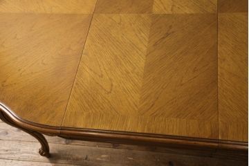 中古　美品　DREXEL HERITAGE(ドレクセルヘリテイジ)　気品あふれる佇まいが美しいダイニングテーブル(定価約77万円)(エクステンションテーブル)(R-057500)