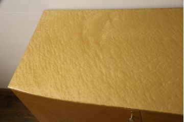 中古　松創　バーズアイメープル　シンプルで洗練された佇まいが印象的なサイドボード(定価約90万円)(戸棚、収納棚、キャビネット)(R-057501)