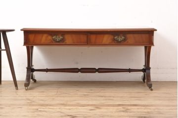 中古　最高級　イギリス　Charles Barr(チャールズ バー)　マホガニー　美しい木目が目を引く、象嵌入りセンターテーブル(定価約62万円)(ローテーブル)(R-057502)