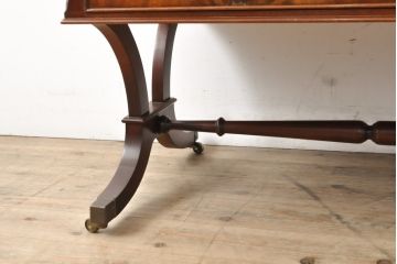 中古　最高級　イギリス　Charles Barr(チャールズ バー)　マホガニー　美しい木目が目を引く、象嵌入りセンターテーブル(定価約62万円)(ローテーブル)(R-057502)