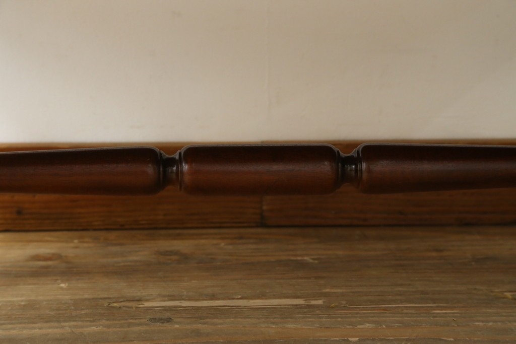 中古　最高級　イギリス　Charles Barr(チャールズ バー)　マホガニー　美しい木目が目を引く、象嵌入りセンターテーブル　定価約62万円　(R-057502)