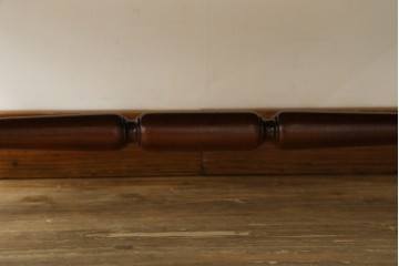 中古　最高級　イギリス　Charles Barr(チャールズ バー)　マホガニー　美しい木目が目を引く、象嵌入りセンターテーブル　定価約62万円　(R-057502)