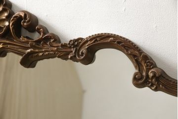 イタリアビンテージ　ぐるりと施された繊細な彫刻が美しいウォールミラー(壁掛け鏡、ヴィンテージ)(R-057507)