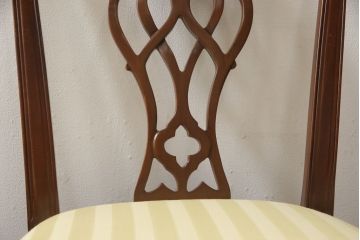 中古　美品　IDC大塚家具取り扱い　アメリカ高級家具　COUN CILL(カウンシル)(カンセル)　マホガニー材　ダイニングチェア4脚セット(4脚定価 約32万円)(椅子、イス)(R-057510)
