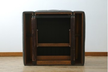 中古　美品　デセデ(de Sede)　グレー色　本革レザー　シンプルモダンなフォルムが格好良い1人掛けレザーソファ　定価約60万円　(R-057520)
