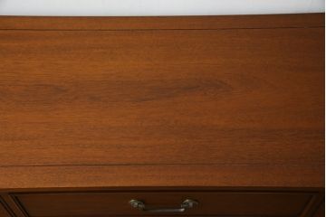中古　美品　DREXEL HERITAGE(ドレクセルヘリテイジ)　Triune(トライユン)　品のある佇まいのサイドボード(サイドキャビネット、リビングボード、サイドチェスト、引き出し)(R-057522)