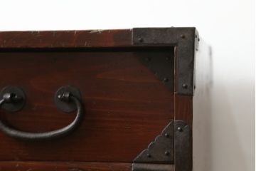 和製アンティーク　杉材　漆塗り　和モダンなお部屋づくりにオススメの庄内小箪笥(時代箪笥、和たんす、収納箪笥、引き出し)(R-057528)