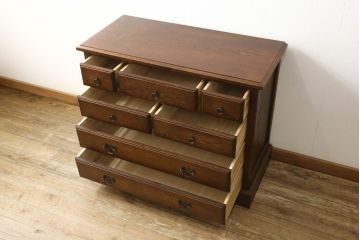 中古　美品　インテリアえぞ(EZO)製　クラシカルな雰囲気ただようチェスト(引き出し、洋服タンス、衣装タンス)(R-057529)