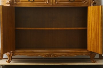 中古　美品　六本木アピス(APIS)取り扱い　イタリア最高級家具　気品あふれる象嵌入りサイドボード　定価約80万円　(R-057530)