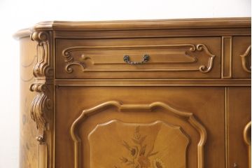 中古　美品　六本木アピス(APIS)取り扱い　イタリア最高級家具　気品あふれる象嵌入りサイドボード(定価約80万円)(コンソールキャビネット、戸棚、収納棚)(R-057530)