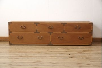 中古　屋久杉　お掃除のしやすさがありがたい脚付きローチェスト(ローボード、テレビ台、引き出し)(R-057532)