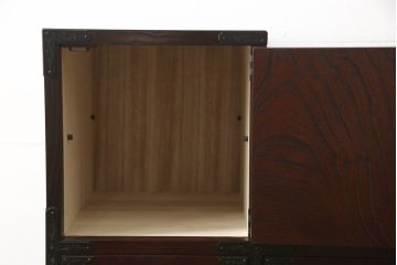 中古　美品　仙台民芸箪笥(仙台箪笥)　欅産業　漆塗　インテリアとして個性が光る階段車箪笥(階段箪笥、和箪笥、和タンス、収納箪笥)(定価約48万円)(R-057534)