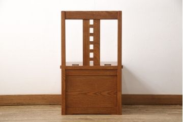 中古　美品　ニレ材　収納スペース付きで使い勝手抜群のダイニングチェア(椅子、板座チェア)(R-057536)