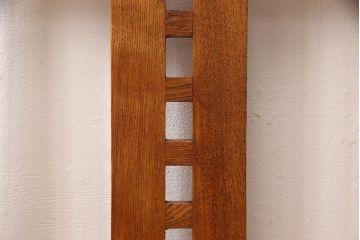 中古　美品　ニレ材　収納スペース付きで使い勝手抜群のダイニングチェア(椅子、板座チェア)(R-057537)