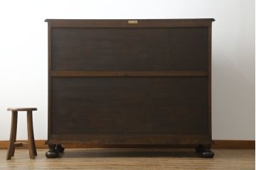 中古　松本民芸家具　和モダンなデザインが雰囲気を盛り立てるC型サイドボード(食器棚、キャビネット、収納棚、戸棚)(定価約84万円)(R-057546)