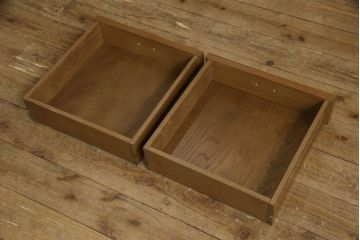 中古　超美品　北海道旭川 近藤工芸　Solid Furniture OAK (ソリッドファニチャー オーク)　品のあるデザインが魅力的なキャビネット(定価約39万円)(収納棚、戸棚、食器棚)(R-057562)