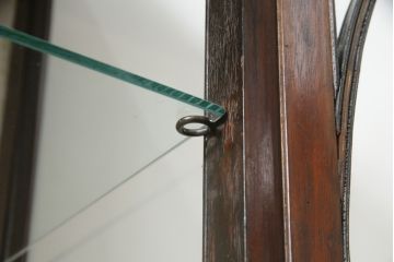 イギリスアンティーク　マホガニー材　店舗什器としてもおすすめ! クラシカルなキャビネット(飾り棚、ガラスケース、収納棚、戸棚)(R-057563)