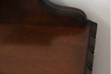 イギリスアンティーク　マホガニー材　店舗什器としてもおすすめ! クラシカルなキャビネット(飾り棚、ガラスケース、収納棚、戸棚)(R-057563)
