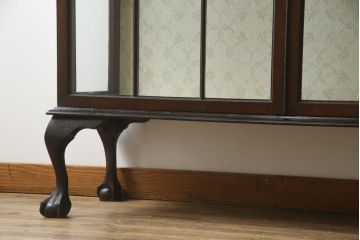 イギリスアンティーク　マホガニー材　店舗什器としてもおすすめ! クラシカルなキャビネット(飾り棚、ガラスケース、収納棚、戸棚)(R-057563)