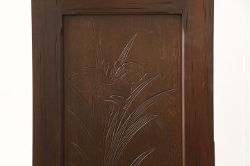 中古　美品　軽井沢彫り　菖蒲彫刻　品のある佇まいが魅力的なチェスト(和タンス、衣装箪笥、洋服たんす、引き出し)(R-057565)