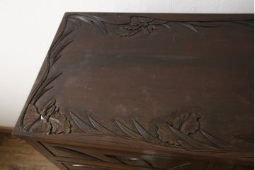 中古　美品　軽井沢彫り　菖蒲彫刻　品のある佇まいが魅力的なチェスト(和タンス、衣装箪笥、洋服たんす、引き出し)(R-057565)
