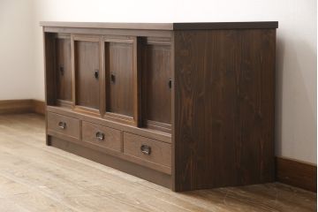 ラフジュ工房オリジナル　古建具リメイク　昭和初期　レトロで落ち着きのある和の雰囲気を高めるテレビ台(テレビボード、ローボード、収納棚、リビングボード、戸棚)(R-057567)