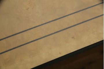 中古　サァラ麻布取り扱い　アメリカ最高級ブランド　センチュリー(CENTURY)　天板バーズアイ　モダンなデザインが魅力の特大エクステンションダイニングテーブル(エクステンションテーブル)(定価約200万円)(R-057577)